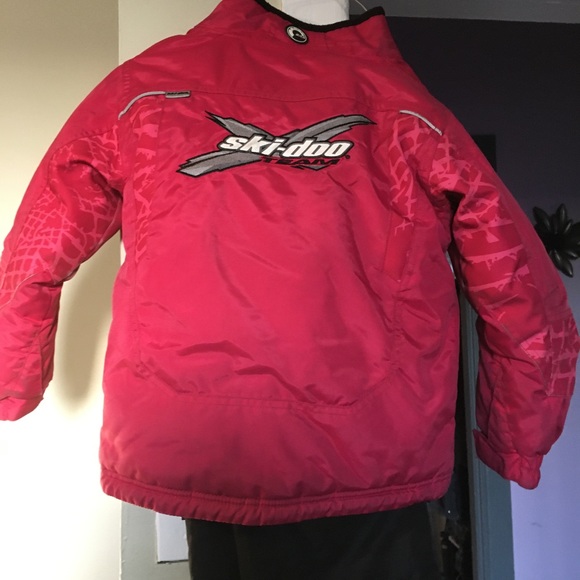 Girls sz 6 skidoo xteam jacket. With black snow pants. - Picture 2 of 3
